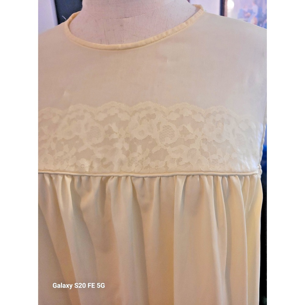 VTG Dixie Bell Lingerie Pale Yellow Babydoll Cottagecore SZ M Delicate Nightgown